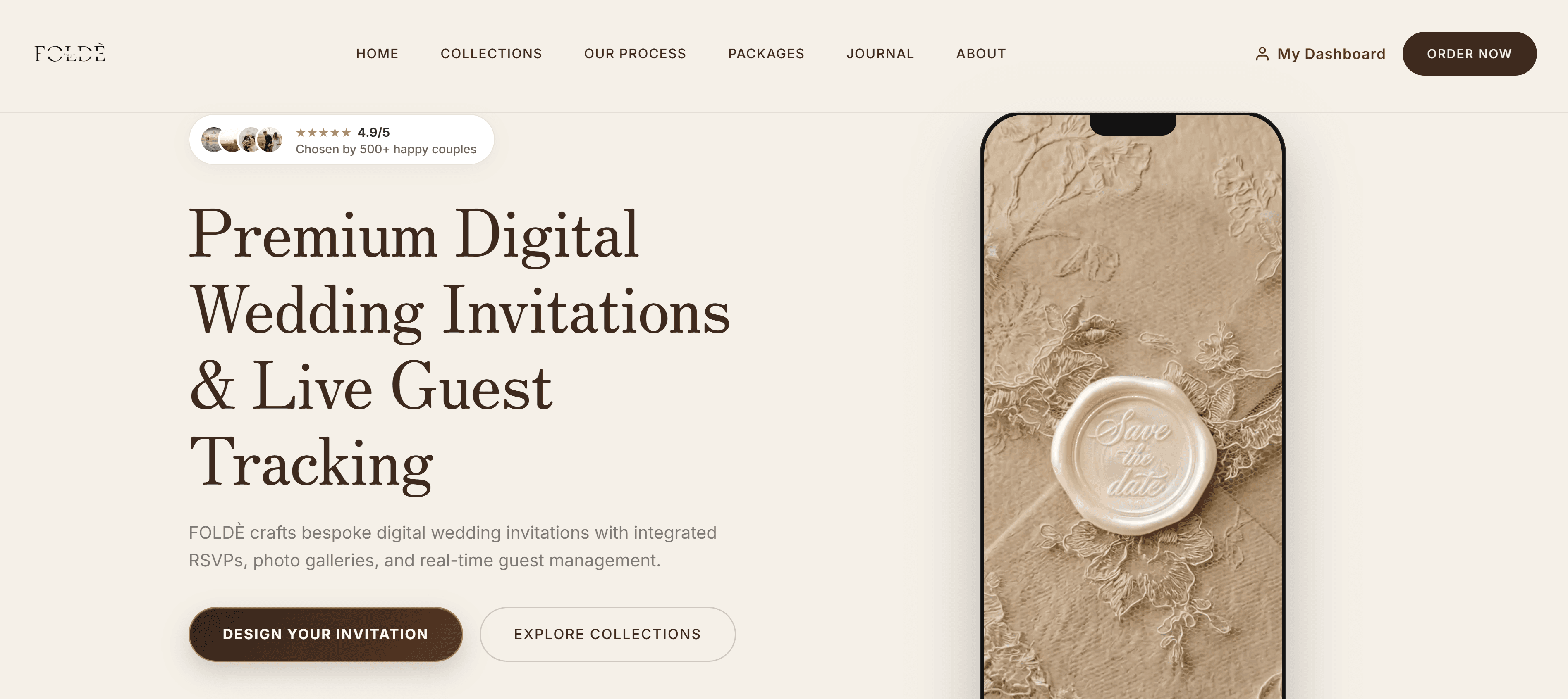 Página de inicio de FOLDÈ Wedding con una invitación digital dentro de un móvil